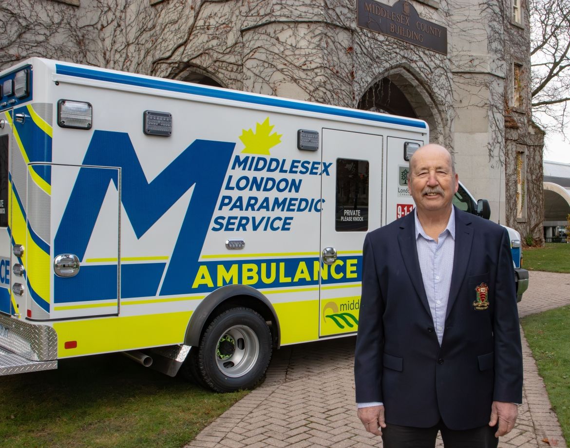 MLPS Chair With Ambulance